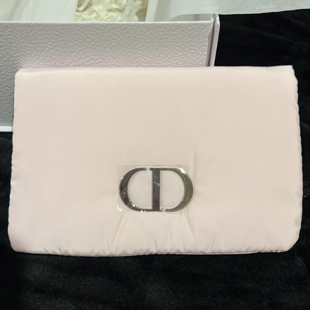 DIOR  Pretty Pink Pouch